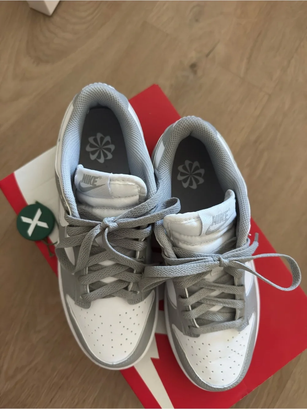 Nike Kids Low-Top Sneakers in White and Grey NWT